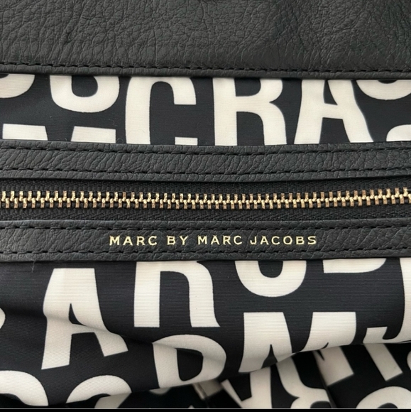 Marc by Marc Jacobs Classic Q Fran Handbag - Picture 5 of 8